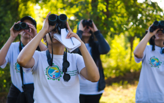 binoculars looking